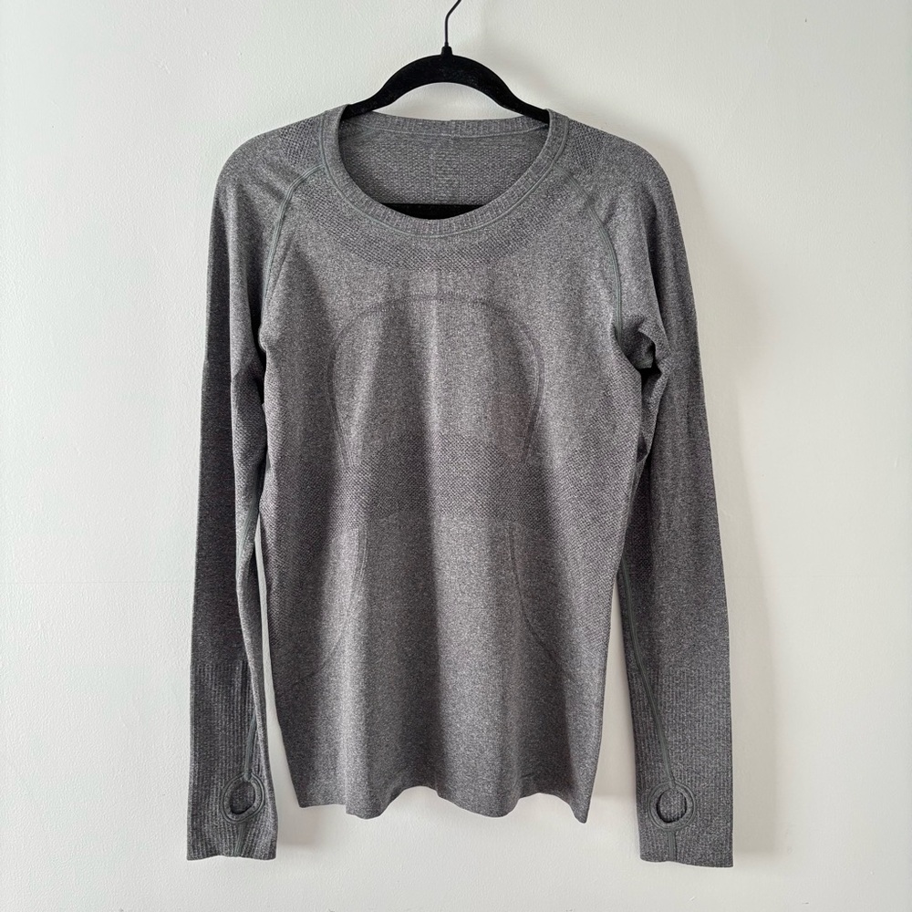 Lululemon Swiftly Tech Long Sleeve Crew Top Lightweight Running Athletic Grey